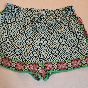 Crown & Ivy Athletic Shorts Green Red